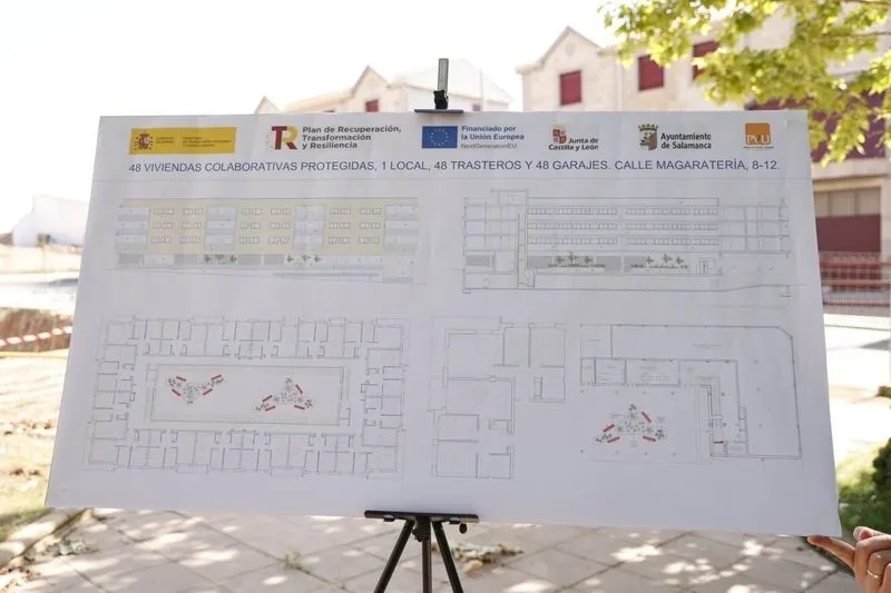 El alcalde de Salamanca, Carlos García Carbayo, visita las obras de construcción de una nueva promoción de vivienda pública en el barrio de Capuchinos. Foto de David Sañudo