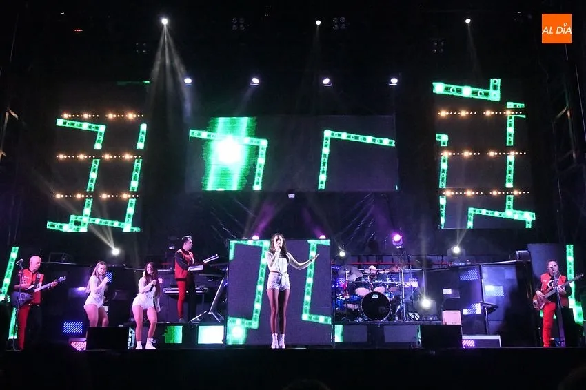 Foto 7 - La Orquesta Kronos sirve el demandado &uacute;ltimo plato de la Feria del Farinato