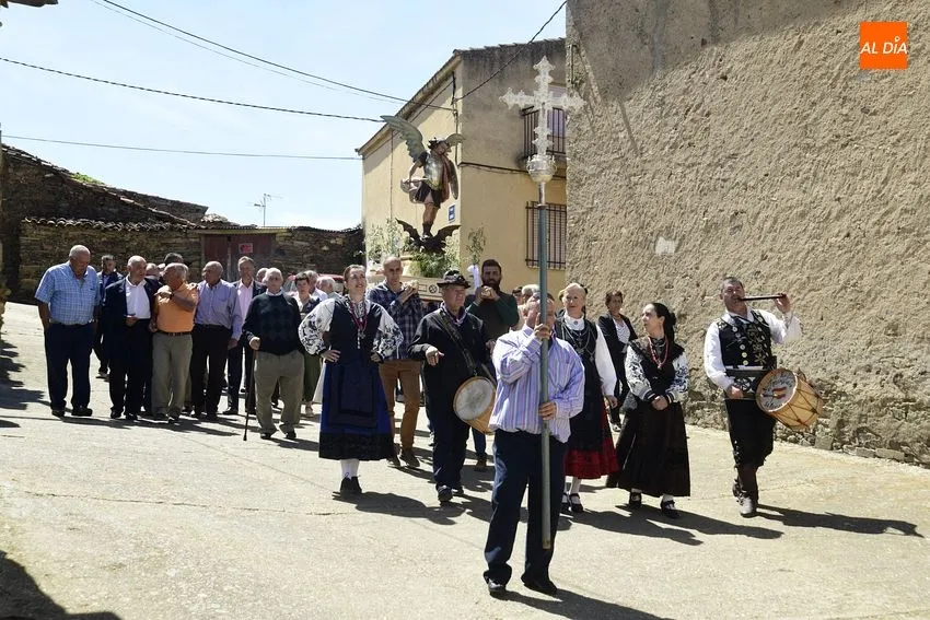 Procesión en honor a San Miguel Arcángel en la Atalaya/ Fotos: Adrián M. Pastor