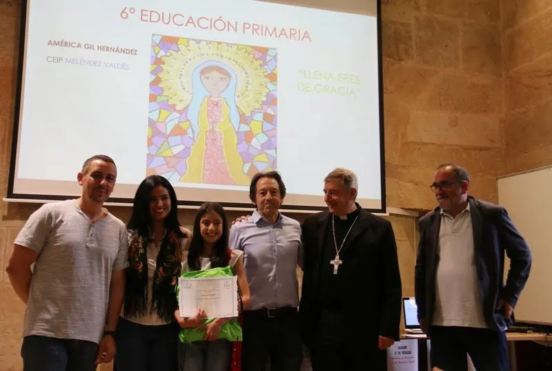 Entrega de premios del I Concurso de pintura religiosa “Relicat paint”. Foto Diócesis de Salamanca