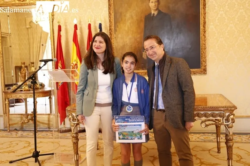 Entrega en el Ayuntamiento de los premios de dibujo de Aqualia. Foto de David Sañudo