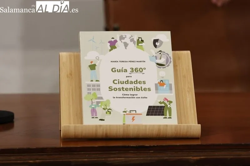 Presentación de la 'Guía 360º para Ciudades Sostenibles: Cómo lograr la transformación con éxito', un libro de María Teresa Pérez. Foto de David Sañudo
