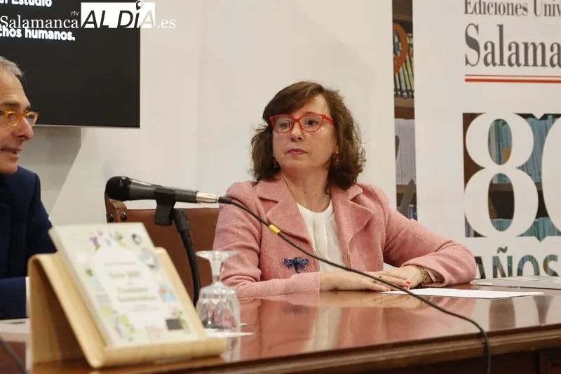 Presentación de la 'Guía 360º para Ciudades Sostenibles: Cómo lograr la transformación con éxito', un libro de María Teresa Pérez. Foto de David Sañudo