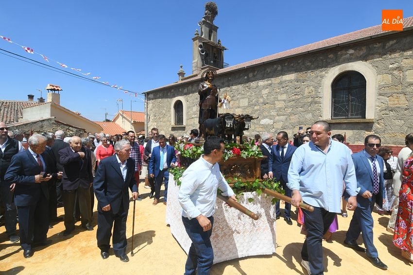 Porcesión de San Isidro en Cabrillas/ Fotos: Adrián M.Pastor