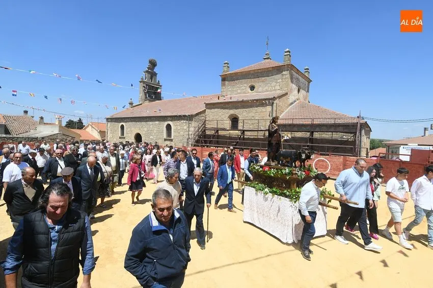 Porcesión de San Isidro en Cabrillas/ Fotos: Adrián M.Pastor