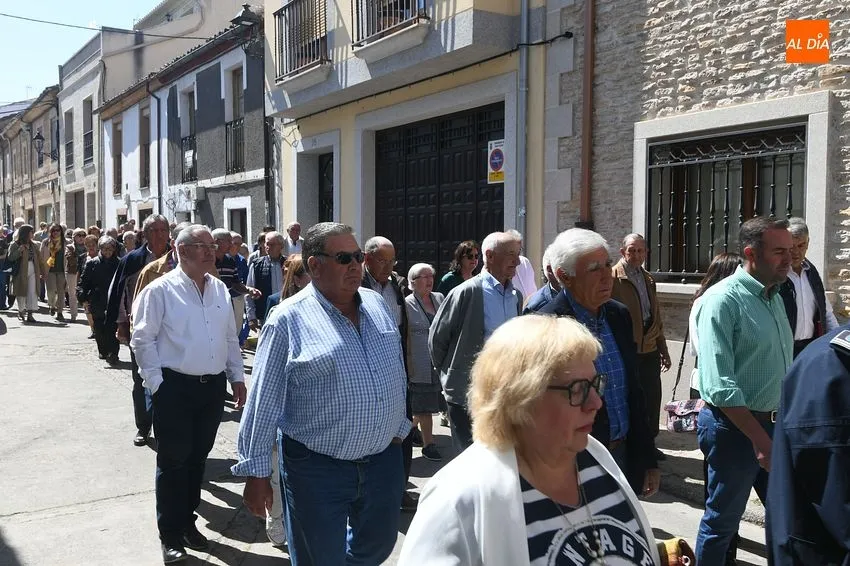 Foto 11 - San Isidro logra llegar por una ruta alternativa a la Glorieta del &Aacute;rbol Gordo para bendecir los campos
