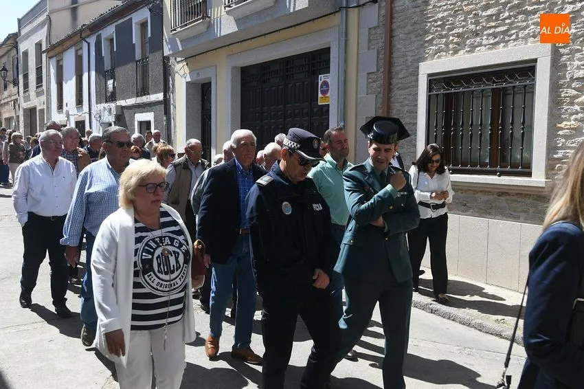 Foto 10 - San Isidro logra llegar por una ruta alternativa a la Glorieta del &Aacute;rbol Gordo para bendecir los campos
