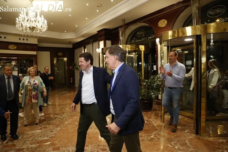 Foto 3 - Carbayo: &ldquo;Ha sido una victoria rotunda. Vamos a gobernar para todos desde la moderaci&oacute;n&rdquo;