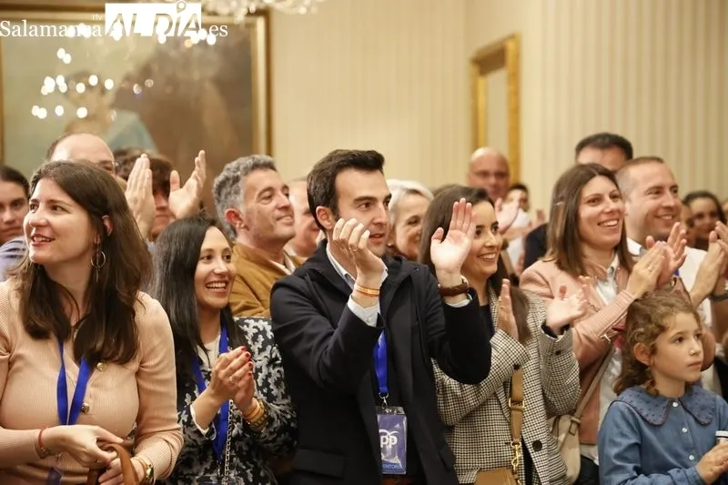 Carbayo, tras ganar las elecciones: “Ha sido una victoria rotunda. Vamos a gobernar para todos desde la moderación” | FOTOS: DAVID SAÑUDO