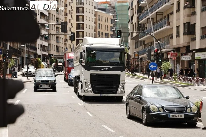 Manifestación motorizada de ganaderos en Salamanca. Foto de David Sañudo