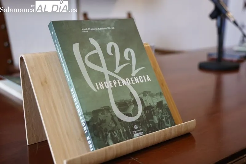 Presentación esta mañana del primer volumen sobre la historia de Brasil publicado por la USAL. Foto de David Sañudo