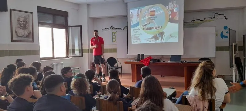 Foto 5 - El Colegio San Juan Bosco 'se convierte' en Ol&iacute;mpico
