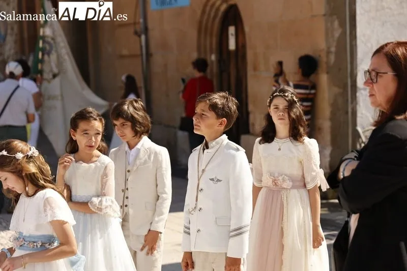 Foto 9 - Tejares celebra sus fiestas con la tradicional misa y procesi&oacute;n