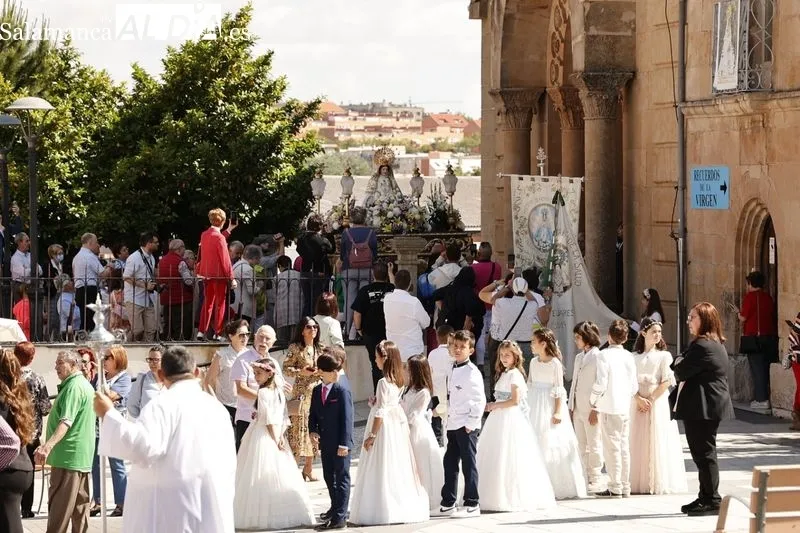 Foto 11 - Tejares celebra sus fiestas con la tradicional misa y procesi&oacute;n