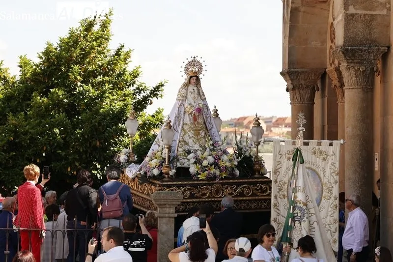 Foto 14 - Tejares celebra sus fiestas con la tradicional misa y procesi&oacute;n