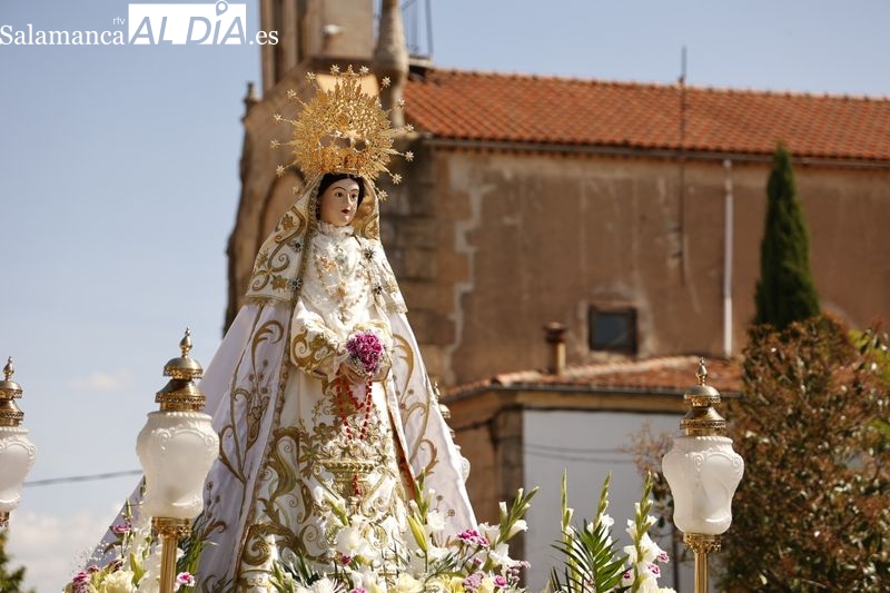 Foto 22 - Tejares celebra sus fiestas con la tradicional misa y procesión