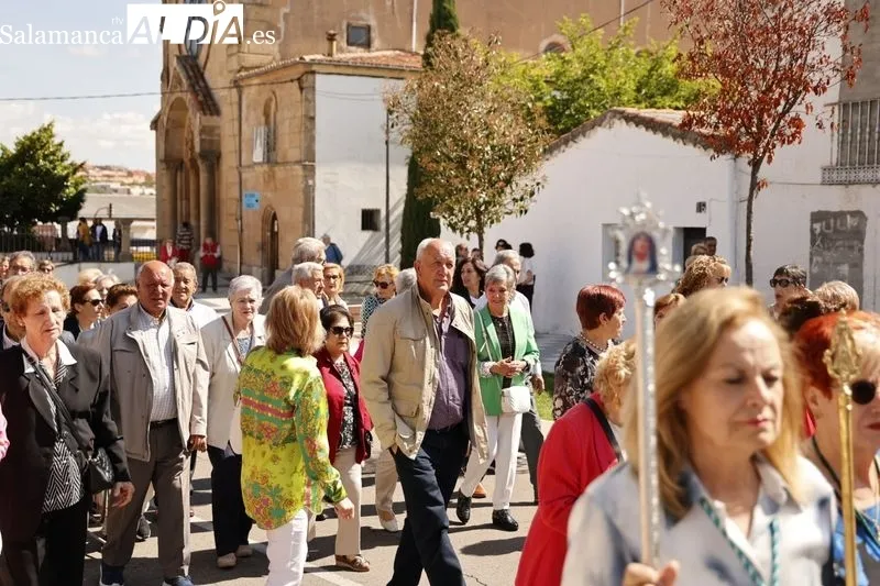 Foto 27 - Tejares celebra sus fiestas con la tradicional misa y procesi&oacute;n