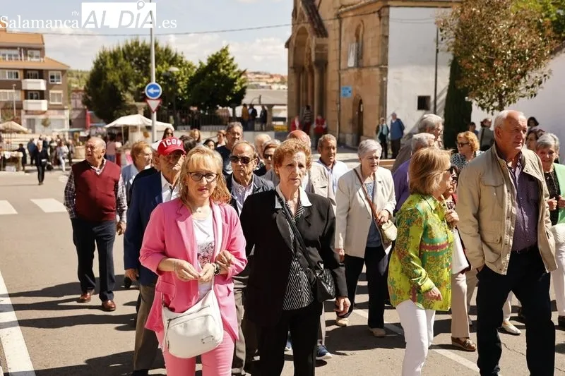 Foto 28 - Tejares celebra sus fiestas con la tradicional misa y procesi&oacute;n