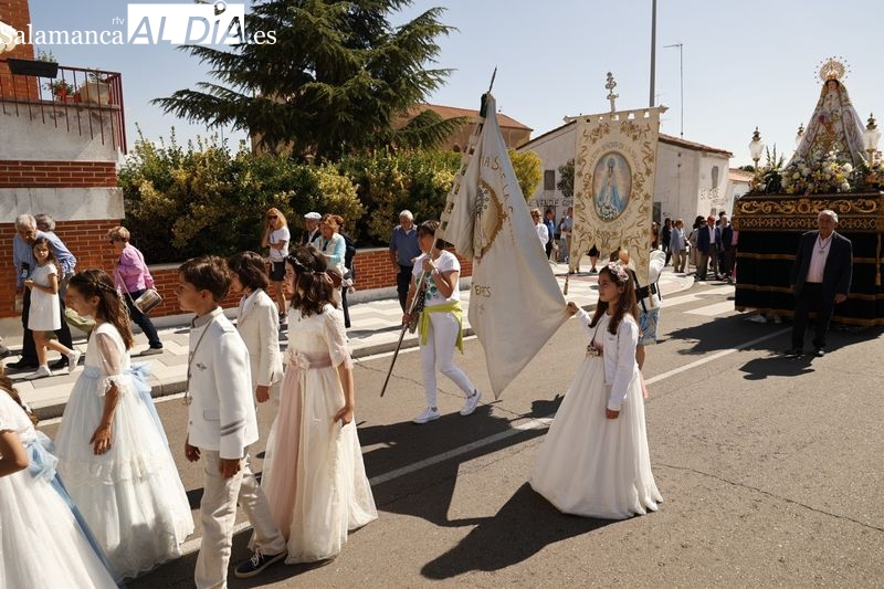 Foto 30 - Tejares celebra sus fiestas con la tradicional misa y procesión