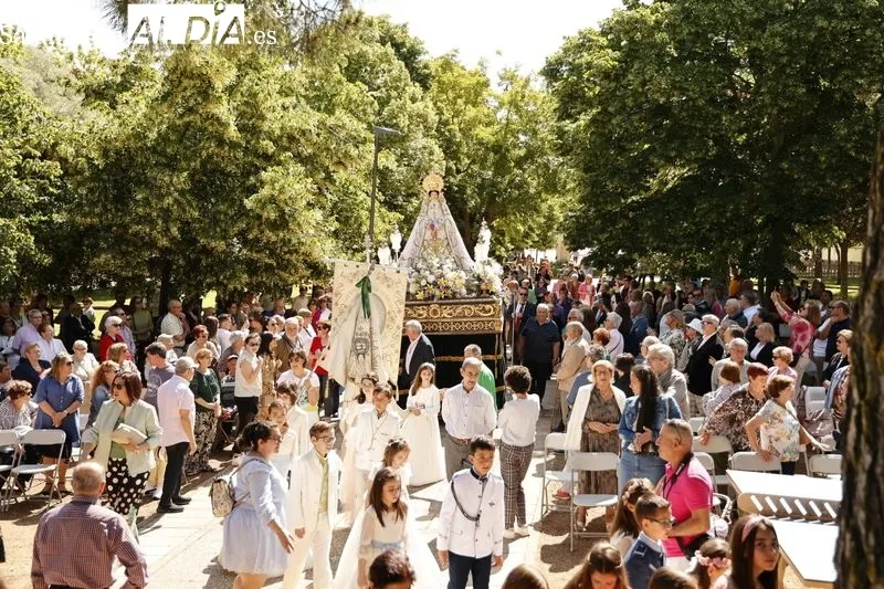 Foto 54 - Tejares celebra sus fiestas con la tradicional misa y procesi&oacute;n