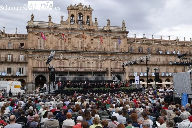 Foto 36 - Homenaje a Tom&aacute;s Bret&oacute;n con un concierto con m&aacute;s de 200 m&uacute;sicos y coralistas salmantinos