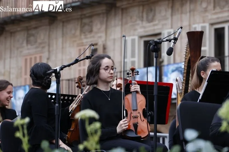 Foto 50 - Homenaje a Tom&aacute;s Bret&oacute;n con un concierto con m&aacute;s de 200 m&uacute;sicos y coralistas salmantinos