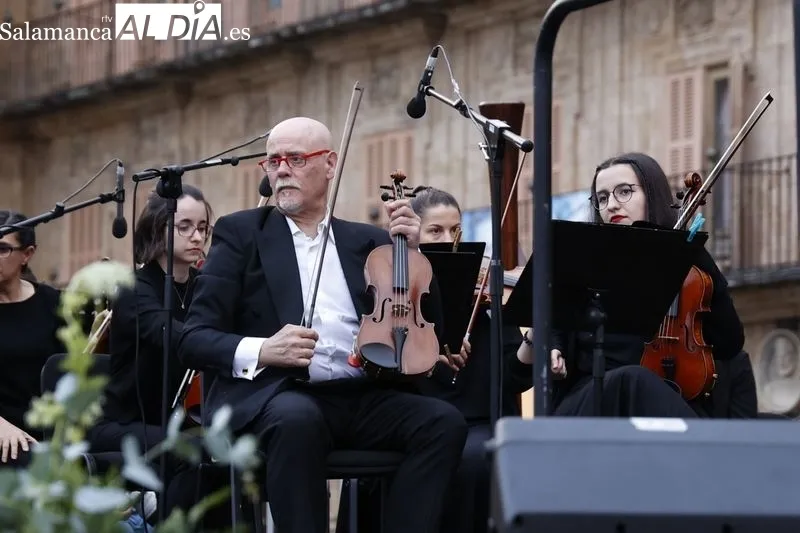Foto 52 - Homenaje a Tom&aacute;s Bret&oacute;n con un concierto con m&aacute;s de 200 m&uacute;sicos y coralistas salmantinos