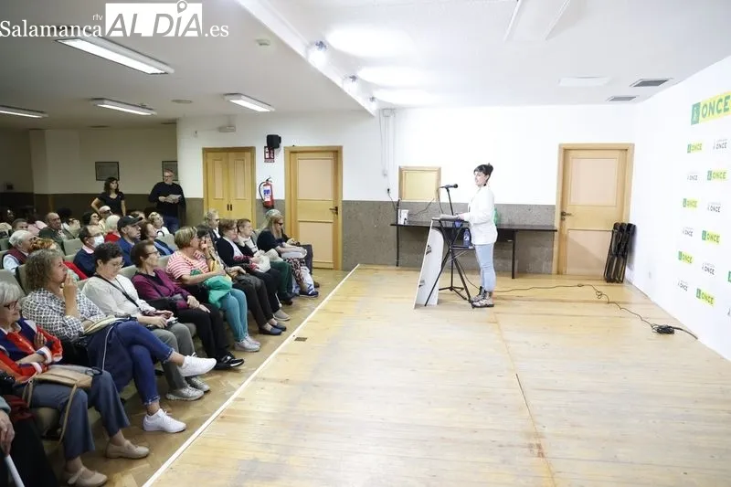 Foto 8 - La ONCE organiza actividades l&uacute;dicas y divulgativas dirigidas a la ciudadan&iacute;a salmantina