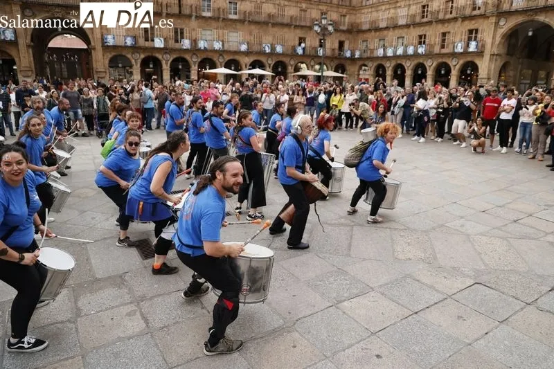 Foto 50 - La batucada K-Charro llena de ritmo el centro de la ciudad