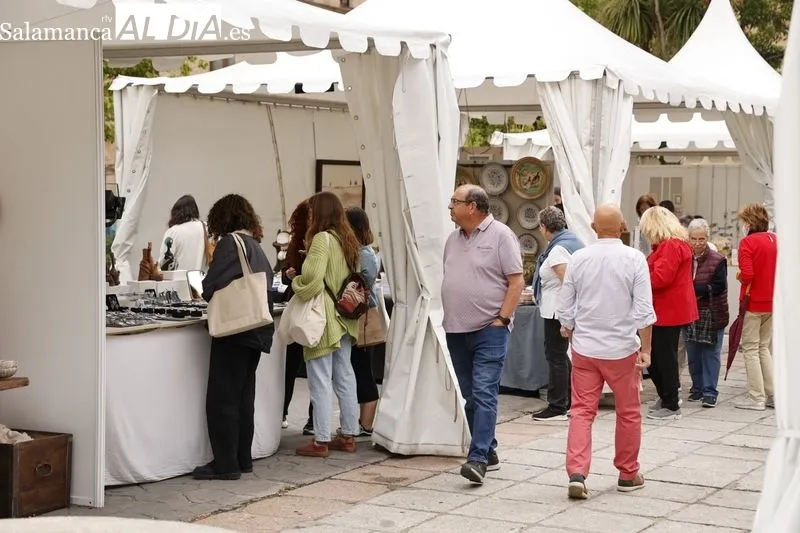 La plaza de Los Bandos acoge la 48 Feria Internacional de Alfarería y Cerámica. Fotos: David Sañudo