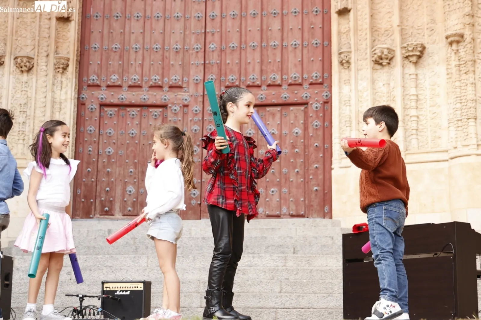 Foto 4 - 'La canci&oacute;n del Verano' hace las delicias del p&uacute;blico en el Patio Chico