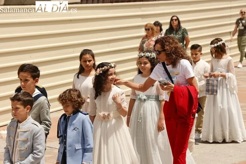 Procesión del Corpus en Carbajosa de la Sagrada. Fotos: David Sañudo