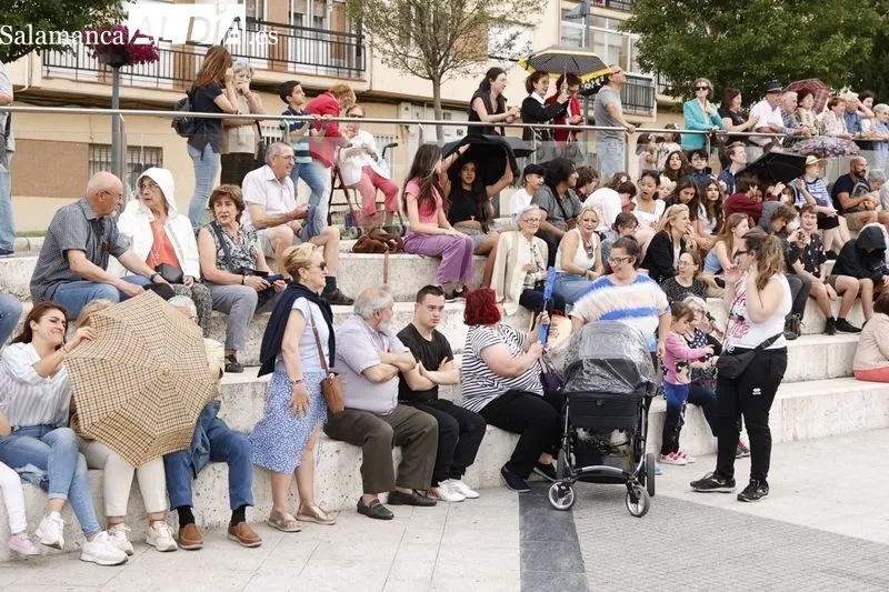 Foto 3 - La plaza Trujillo se llena de bailes tradicionales