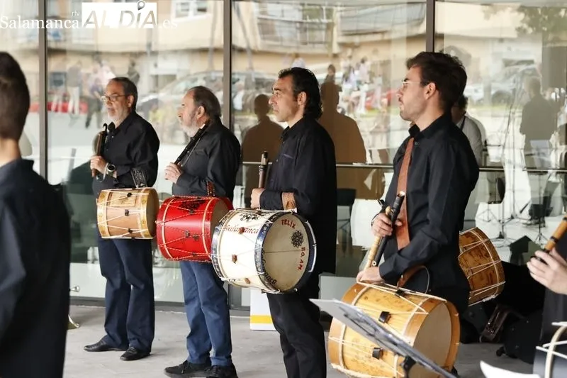Foto 9 - La plaza Trujillo se llena de bailes tradicionales