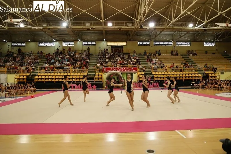 Foto 4 - Gran exhibici&oacute;n del Club R&iacute;tmica Salamanca en W&uuml;rzburg