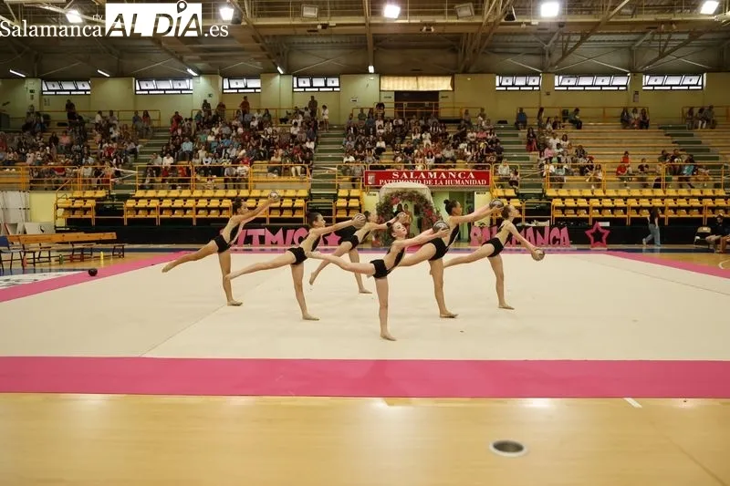 Foto 11 - Gran exhibici&oacute;n del Club R&iacute;tmica Salamanca en W&uuml;rzburg