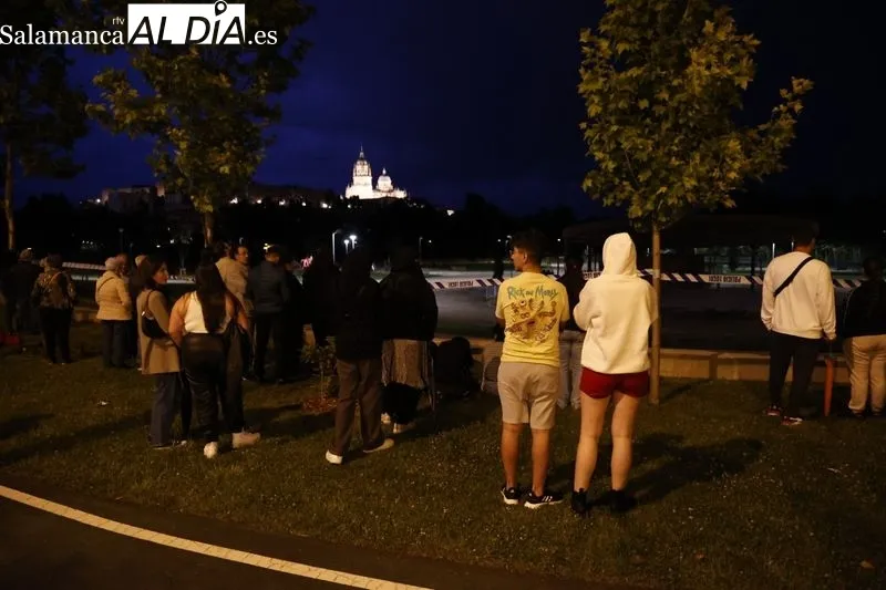 Foto 5 - Los fuegos artificiales ponen el broche de oro a la festividad de San Juan de Sahag&uacute;n