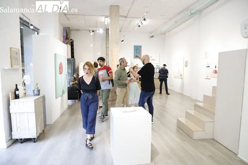 Exposición 'Plásticos y decibelios' de Alejandro Calderón. Fotos: David Sañudo