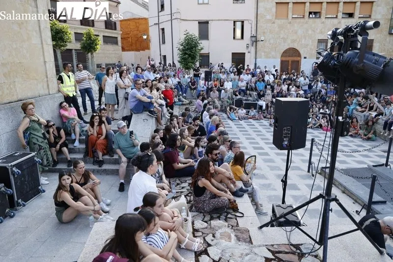 Foto 10 - Gran tarde de m&uacute;sica en la Cueva de Salamanca con el concierto de Fet&eacute;n Fet&eacute;n 
