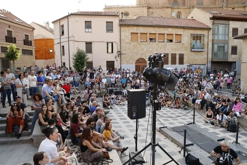Foto 19 - Gran tarde de m&uacute;sica en la Cueva de Salamanca con el concierto de Fet&eacute;n Fet&eacute;n 