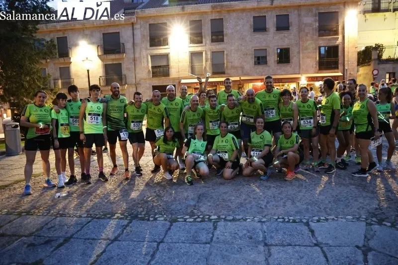 Foto 2 - Las calles de la ciudad disfrutan de la carrera nocturna de Salamanca a Tope