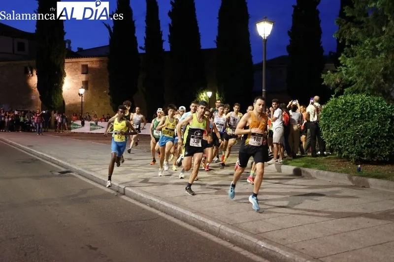Foto 15 - Las calles de la ciudad disfrutan de la carrera nocturna de Salamanca a Tope