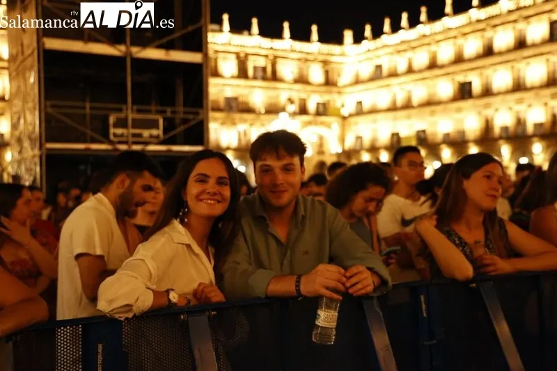 Foto 7 - Sof&iacute;a Ellar hace vibrar a Salamanca con una Plaza Mayor abarrotada