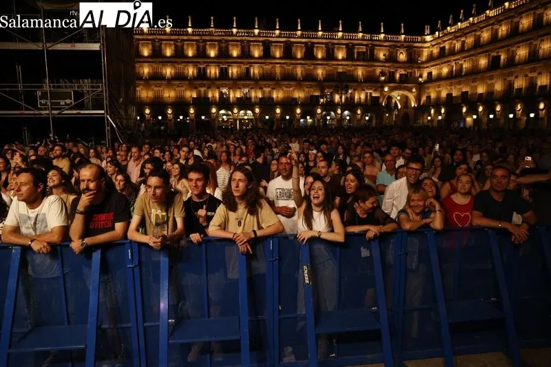 Foto 37 - Sof&iacute;a Ellar hace vibrar a Salamanca con una Plaza Mayor abarrotada