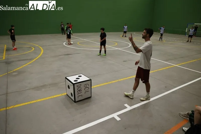 Foto 3 - Mucha calidad en el II Torneo Solidario F&uacute;tbol Sala Llenando Escuela