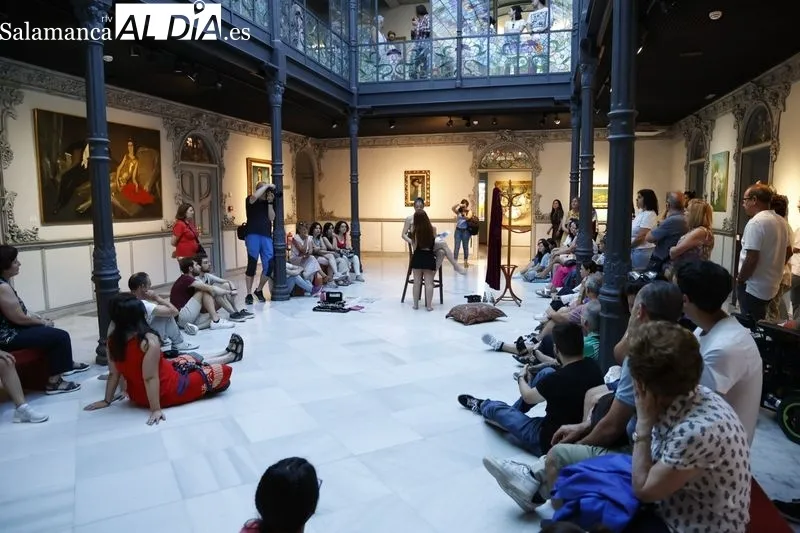 Foto 17 - Una nueva jornada del espect&aacute;culo de pintura corporal y m&uacute;sica en la Casa Lis