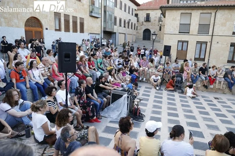 Foto 6 - La m&uacute;sica de Luca Frasca y Marina Sor&iacute;n llega a la Cueva de Salamanca