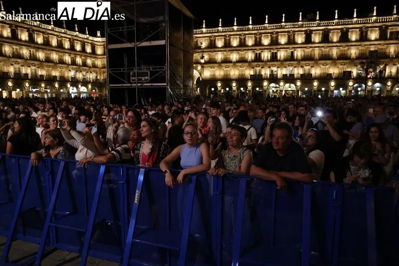 Foto 19 - Lleno en la Plaza Mayor para saltar con la m&uacute;sica electr&oacute;nica de Yves V y Brian Cross