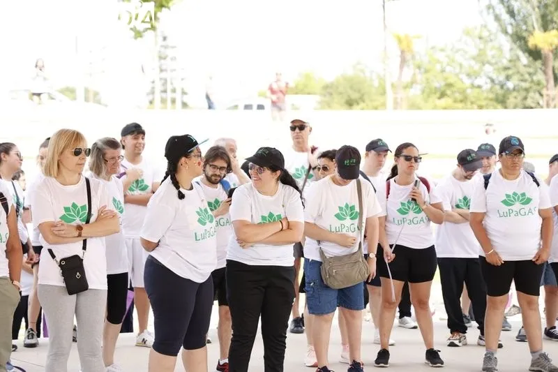 Foto 2 - Buen ambiente en la II Marcha Solidaria de la Fundaci&oacute;n AFIM