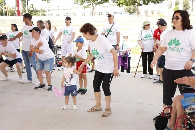 Foto 10 - Buen ambiente en la II Marcha Solidaria de la Fundaci&oacute;n AFIM